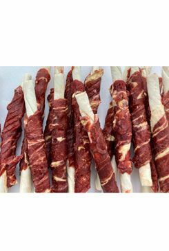 Pochoutka Kabanos obalený v hovězím a treskou 100g