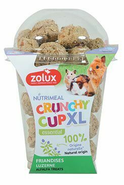 Pochoutka CRUNCHYCUP XL vojtěška 190g Zolux
