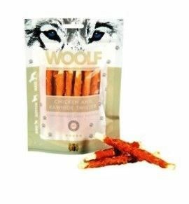 WOOLF pochoutka Chicken and Rawhide Twister 100g