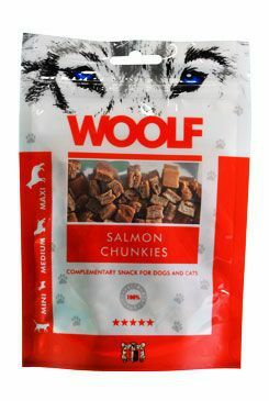 WOOLF pochoutka Salmon Chunkies 100g