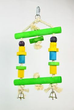 Hračka pro střední a velké papoušky dřevěná 31x18cm